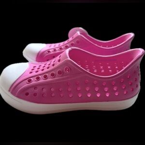 NEW NWT Wonder Nation Kids Girls Pink Slip-On Native Like Shoes Toddler 9 10